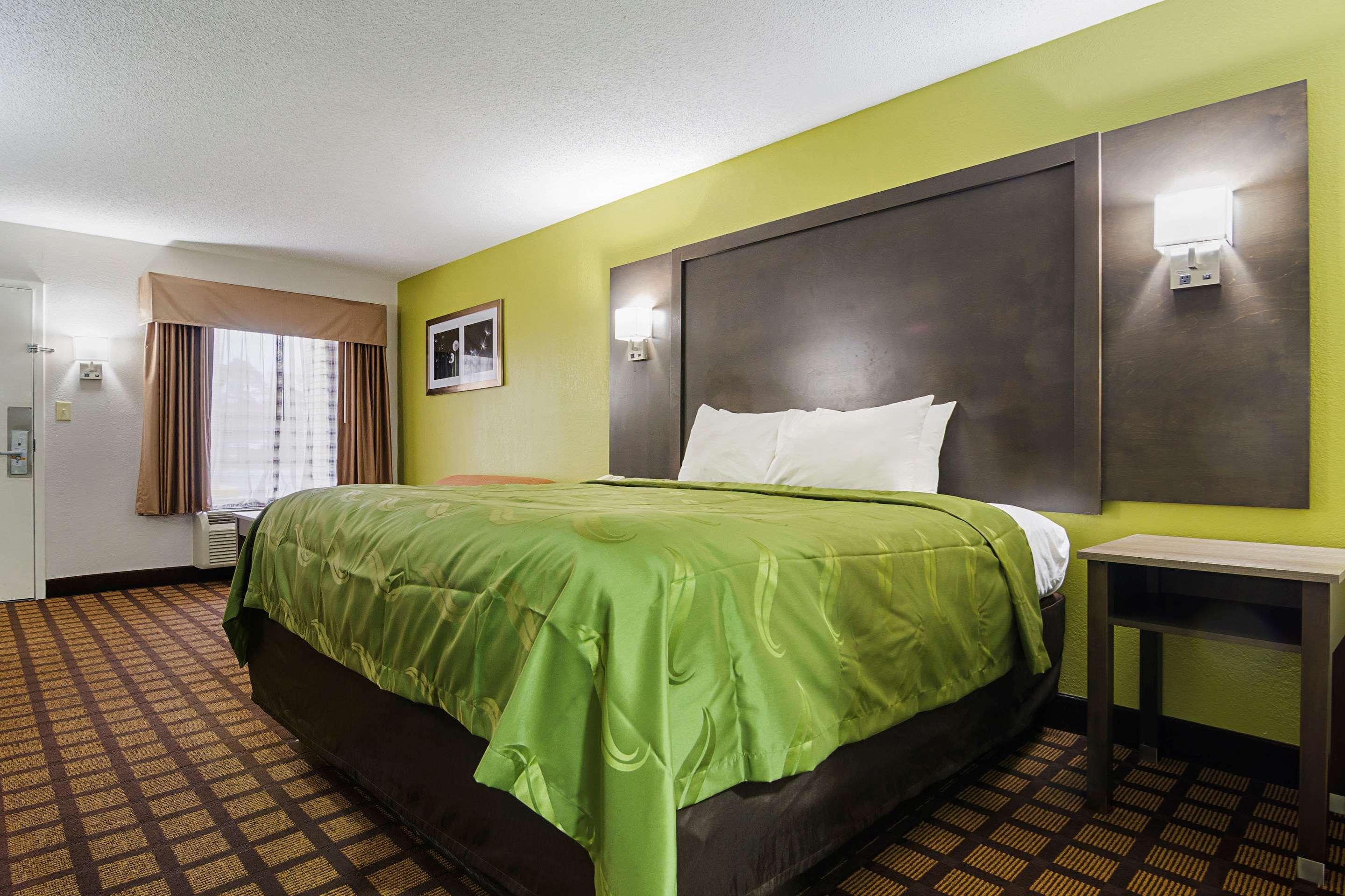 Quality Inn Raeford Esterno foto