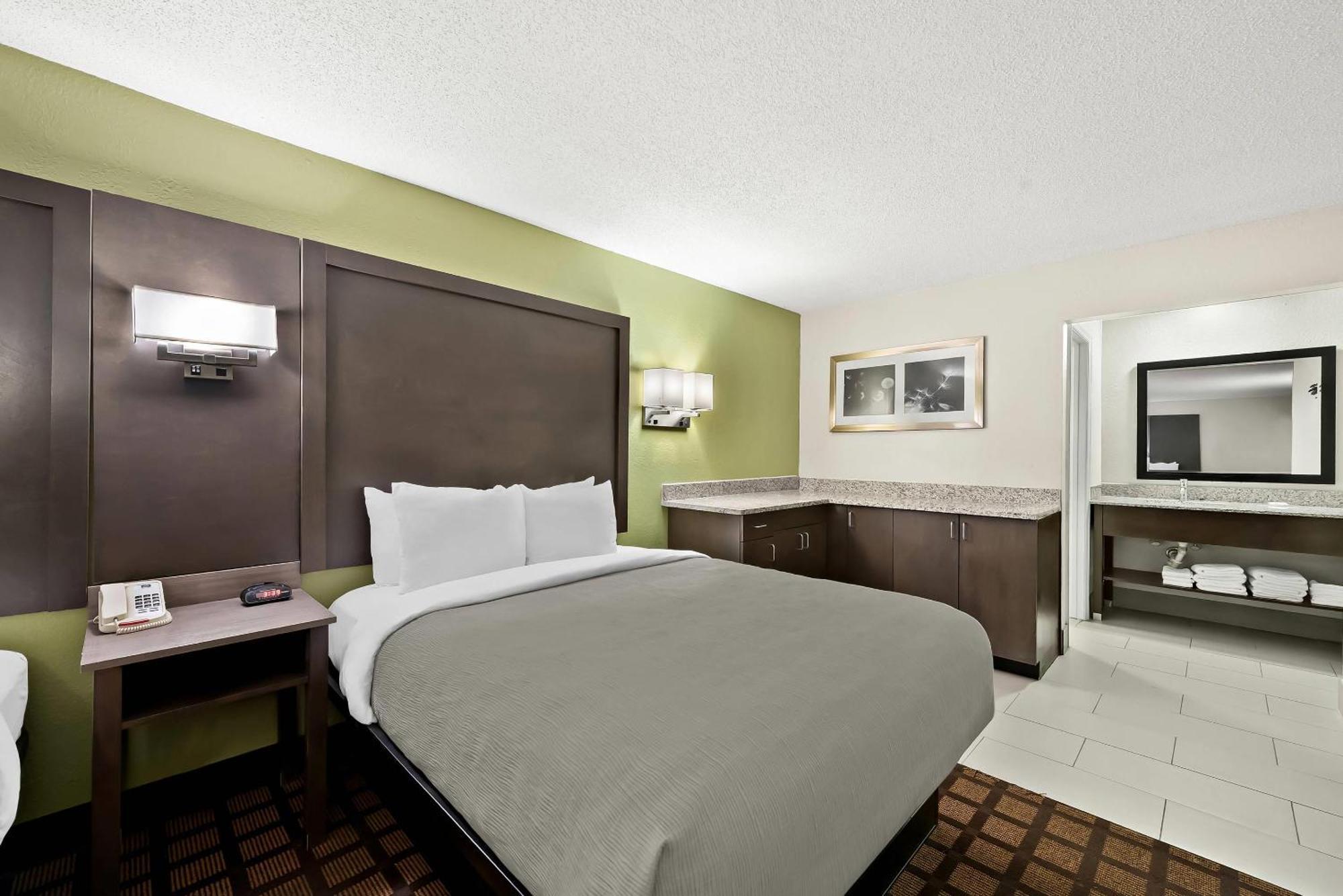 Quality Inn Raeford Esterno foto