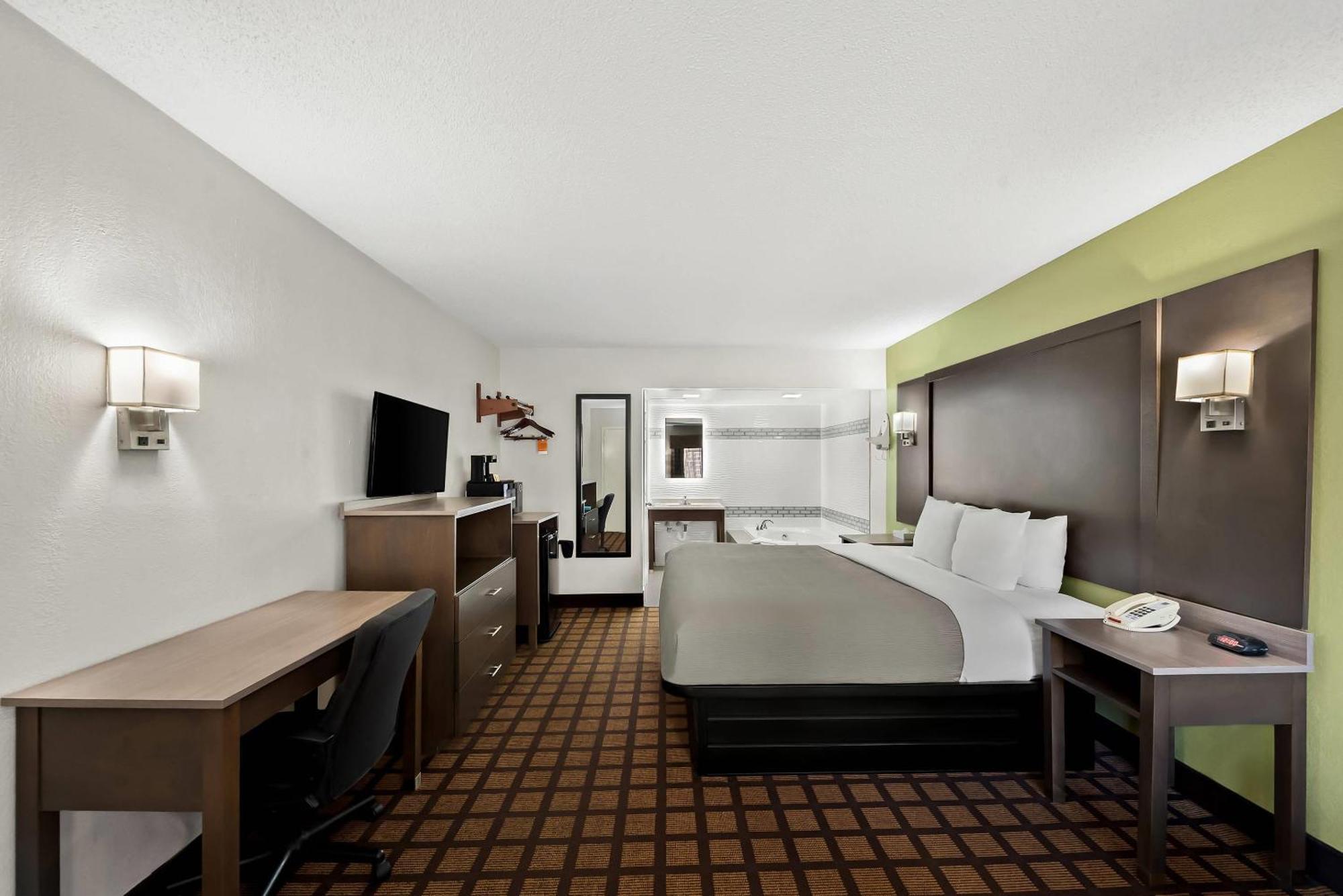 Quality Inn Raeford Esterno foto