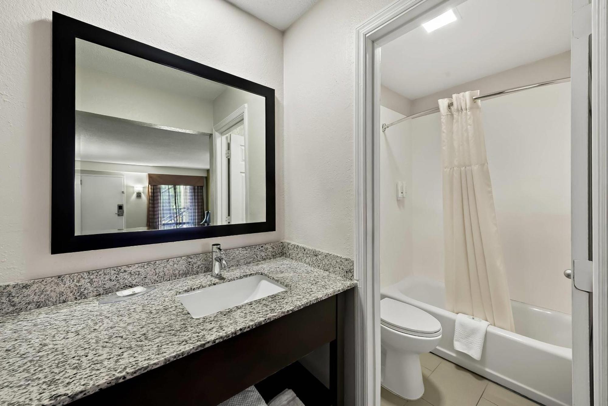 Quality Inn Raeford Esterno foto